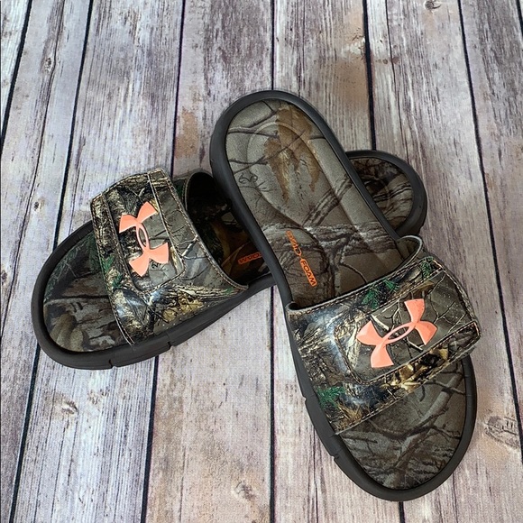 under armour camo slides